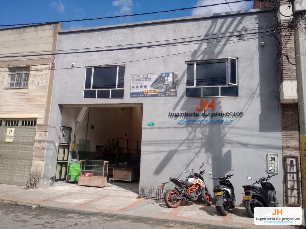 Fachada del taller y oficina de Dise&ntilde;os y Estructuras JH SAS en la Carrera 13 #1C-41, Bogot&aacute;